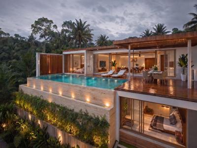 Maenam Hillside